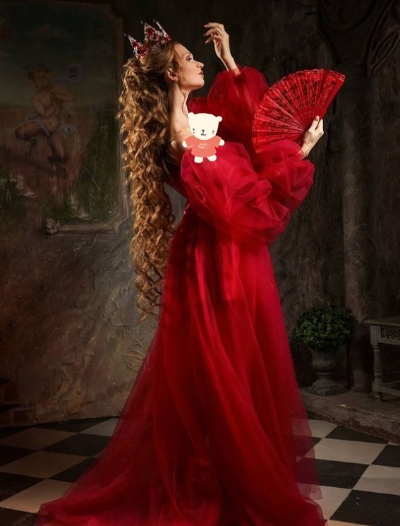 长发公主|现实版长发公主:17年没剪过头发,头发长达1.72米