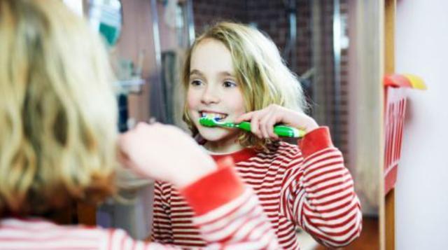 结婚证|女子因长得太好看,民政局拒绝发结婚证?得知原因后网友哭笑不得