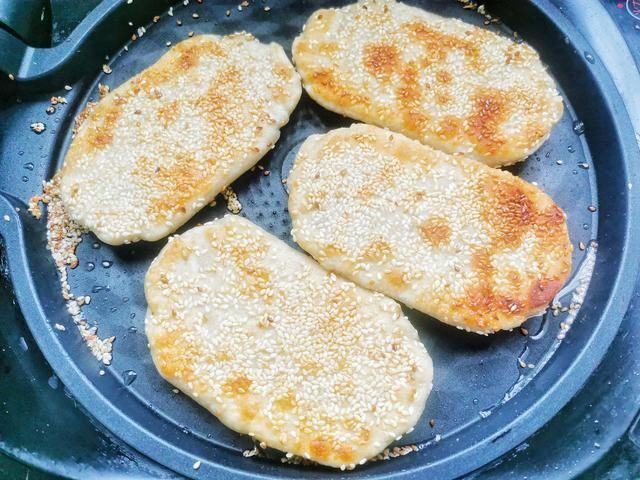 猪油|一块五一个，日售2000个，芝麻烧饼详细配方告诉你，不需要烤箱