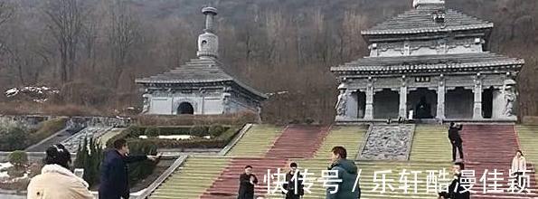 兄弟姐妹|外甥女的8个舅舅，回家团圆场面壮观，成功晋级为“团宠”