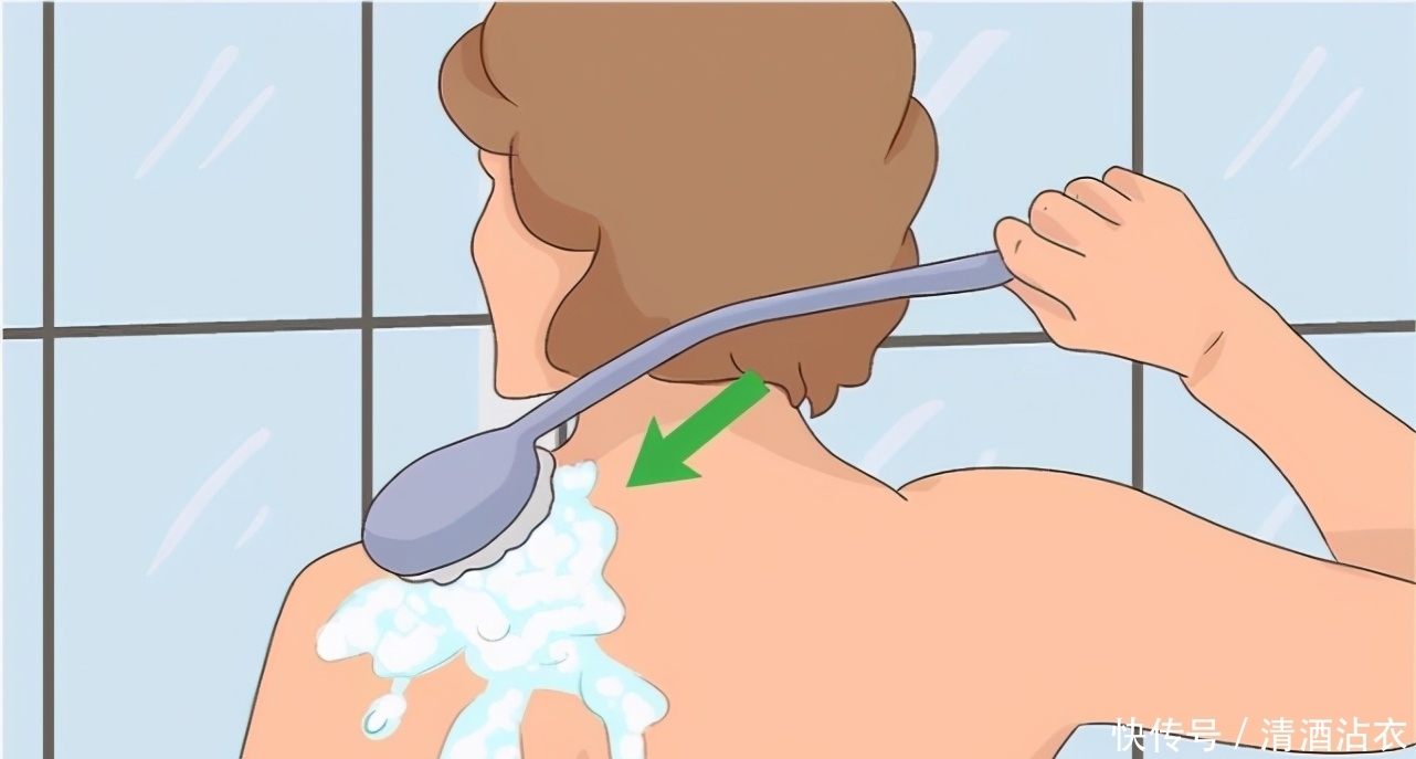 一个人时如何搓背?利用锅铲子只需三步,就能拥有一个牛奶背