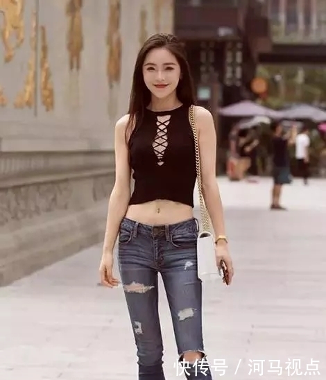 街拍 美女苗条身材,高贵气质,风韵十足