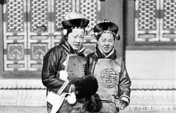 女性|晚清女性照片:图四是李鸿章的女儿,也是张爱玲的奶奶,眼神绝美