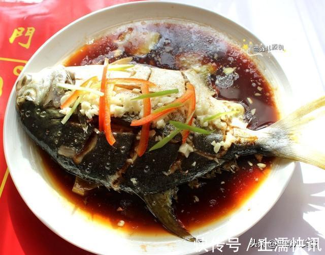 清蒸银鲳鱼|中秋家宴，分享10道硬菜做法，有肉有鱼有海鲜，赶紧收藏试试