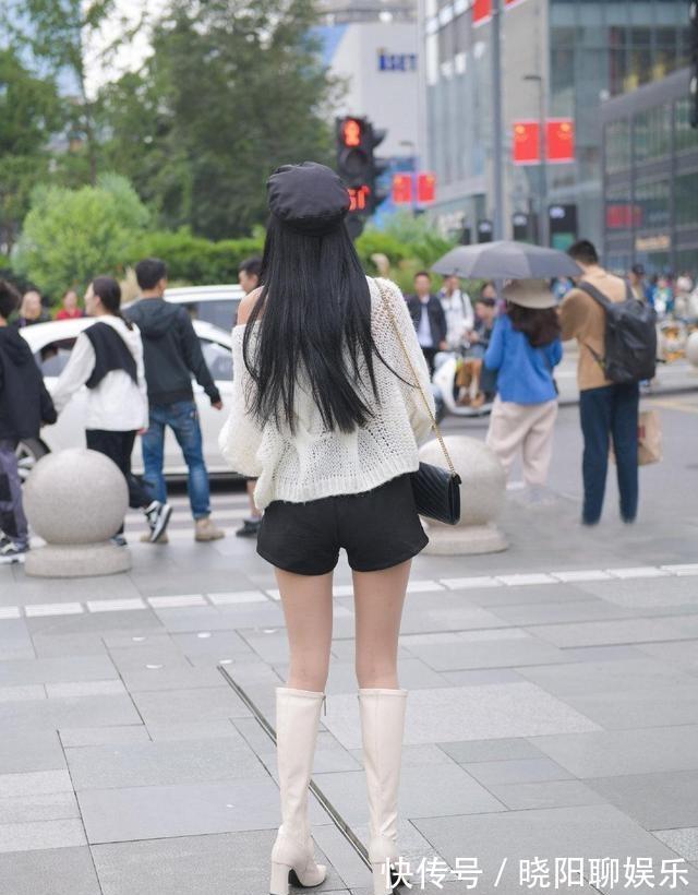 蕾丝|美丽的女性穿着简单的内裤,搭配风格和时尚,气质凸显