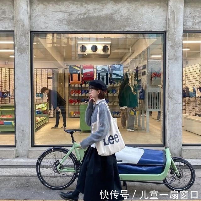 搭配 今春流行的鞋子，拜托你穿这3双，很洋气！今春流行的鞋子，拜托你穿这3双，很洋气！