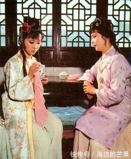 晴雯|宝钗和黛玉长得一样美吗？原文中并没有这样说