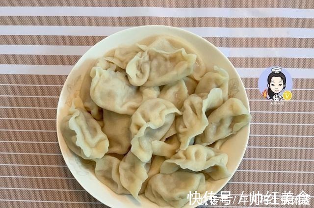饺子|孩子最馋这馅的饺子,端上桌,三五几下就能吃掉一大盘,太香了