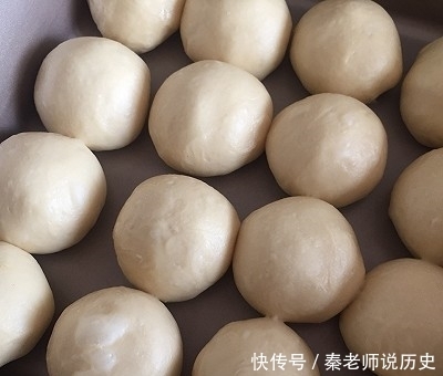 #带着零食去旅行!#原味小餐包