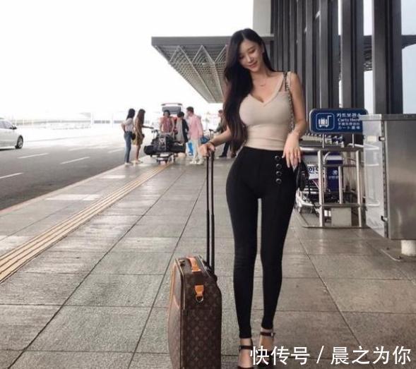 健身房|29岁模特被称为“海贼王女帝”,颜值高身材好,运动是最大的功臣