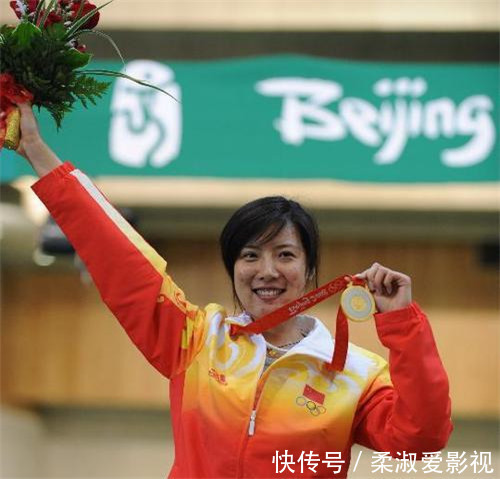 奥运冠军|奥运冠军杜丽，退役后脸上痘痘消失成“女神”，如今39岁宛若少女