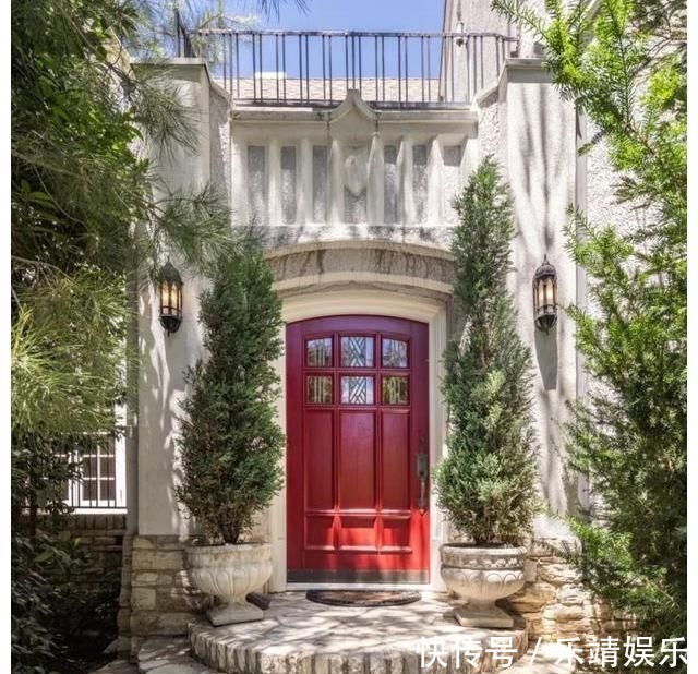 华尔街之狼|莱奥纳多575万美金的“寒舍”被挂牌,买房达人小李子最近在减负