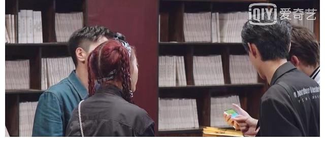 植入|全程都在叫妈妈，关晓彤胆子原来这么小？这个节目还有一个大问题