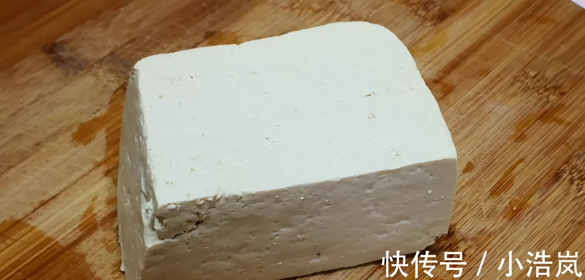 烹饪方法|煎豆腐时，记得不能直接下油锅，多加一步，不破皮不粘锅，超鲜嫩