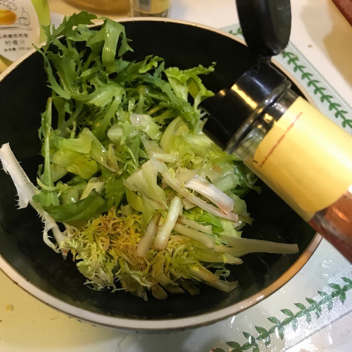 香煎鸡腿,再搭配各种蔬菜烤,又香又营养