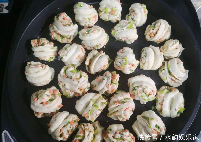 花卷还能这样吃!层次多营养多,一卷一切,外焦里软,比肉饼好吃