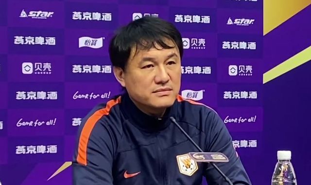 费莱尼|现场直击,泰山队赢球仍存隐患,左路替补成亮点,郝伟回应全华班