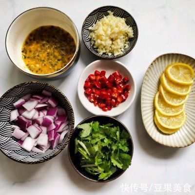 最爱的柠檬百香果泡鸡爪|#夏日开胃餐#夏天最爱的柠檬百香果泡鸡爪