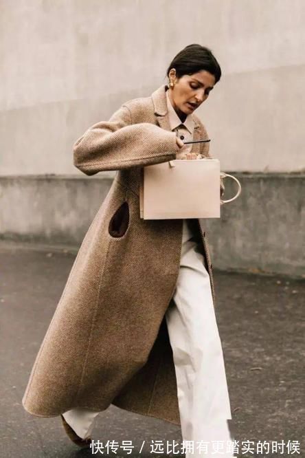 饱和度|不管是大衣还是羽绒服,尽量别穿这3个“颜色”,不耐看也不耐穿