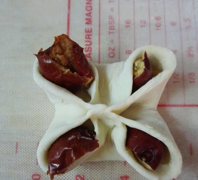 三味馒头,香甜松软,越嚼越香,吃一次还想吃第二次