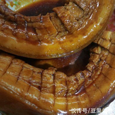 #福气年夜菜#脆皮五花肉