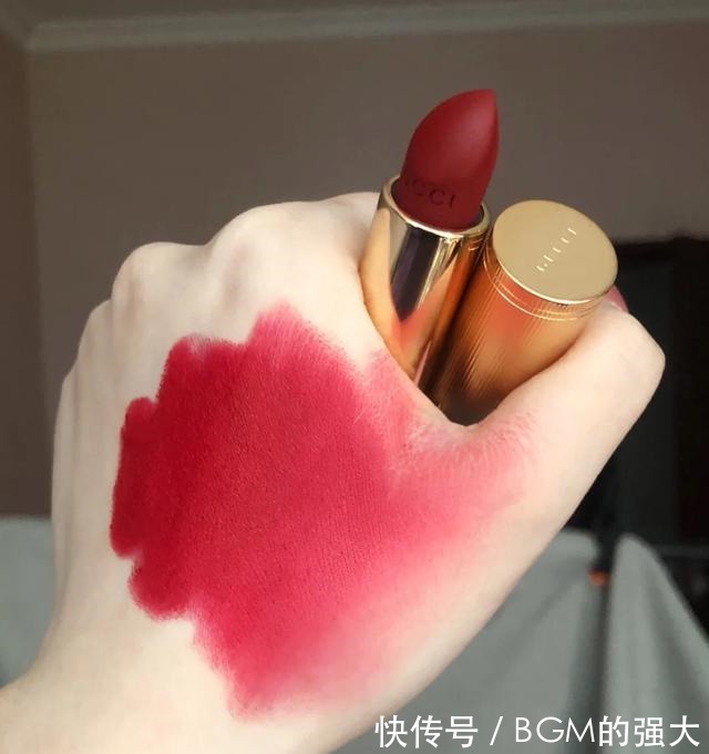 口红 口红界的显白“四霸主”,质地顺滑调色高级,黄皮女生要知道!