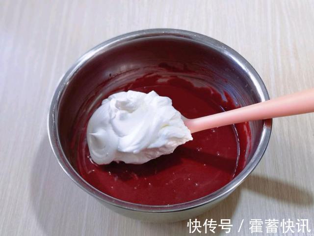 蛋黄|在家做个漂亮的小蛋糕，叫姐妹一起来吃个下午茶，孩子们也很喜欢