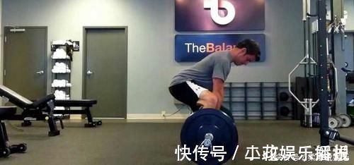 训练日|硬拉练腿又练背，健身硬拉的安排，是安排在背部进行还是腿部进行