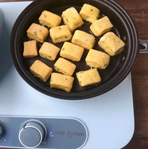 小孩子的补钙小零食不用烤箱也能做,一口一个还可以当早餐