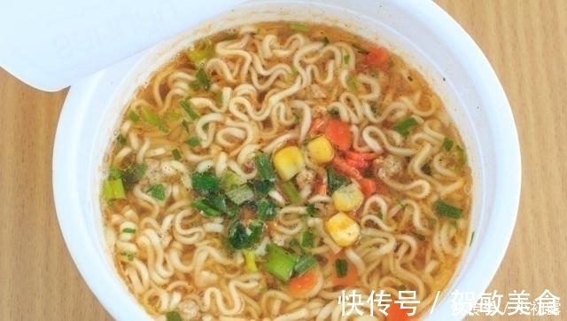 披萨|公认最长肉的5种主食,热量堪称“喝油”,嘴馋党再馋也要管住嘴