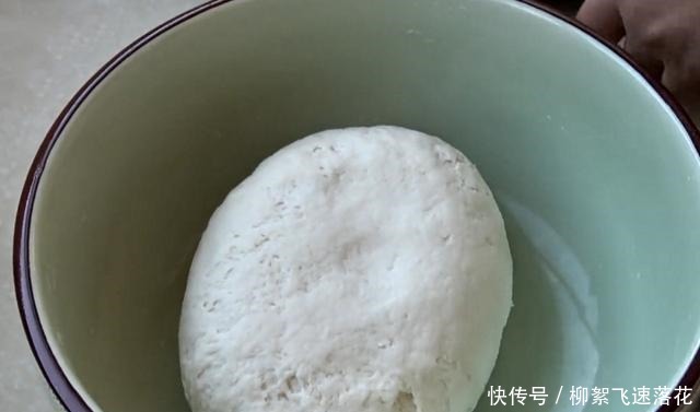 馅料|冬天,我家常吃这馅料饺子,馅料鲜美又多汁,上桌全家抢着吃