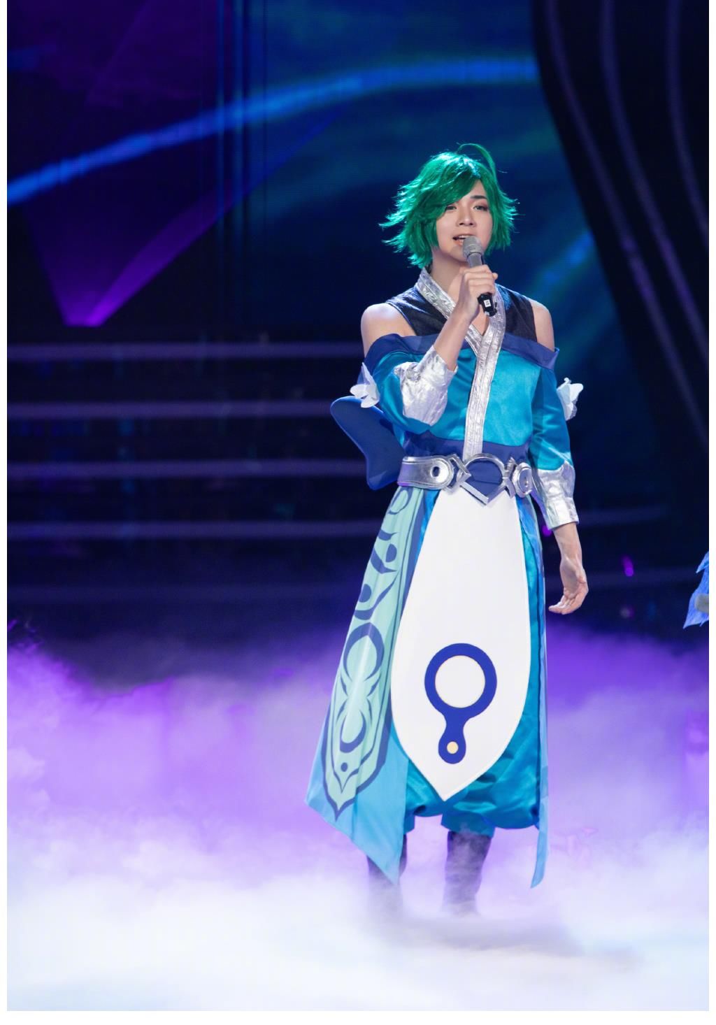 霍尊|霍尊被全员抵制，节目组宣布其退出录制，演艺生涯要结束？