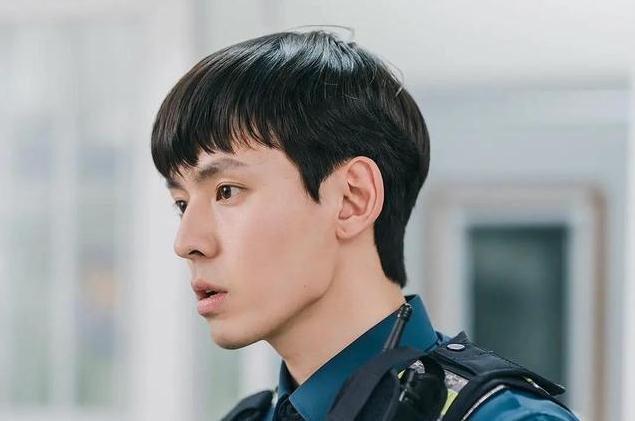 回看《海岸村恰恰恰》的多个配角,浓浓的人情味下引发共鸣