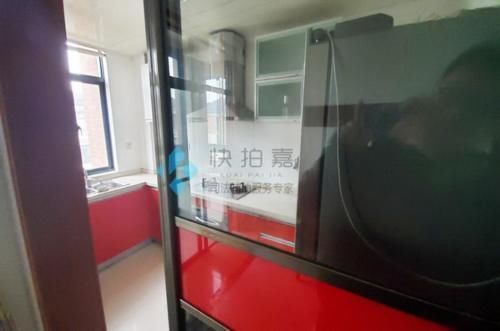 购房者|白菜价560万的房子降价247万出售,捡漏机会来了