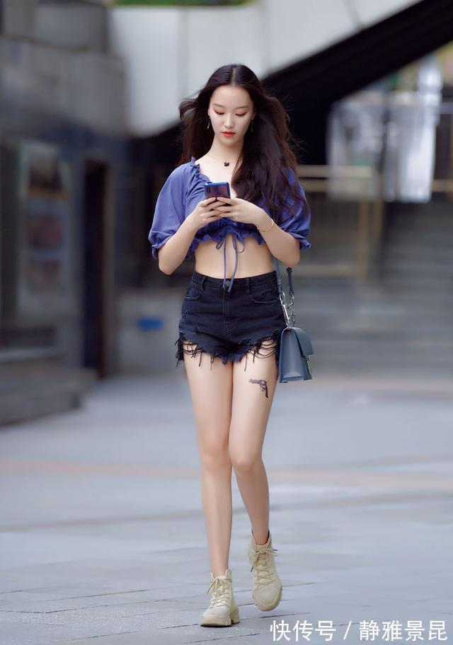 搭配 小姐姐露肚脐简约搭配,小蛮腰让自己美出新高度