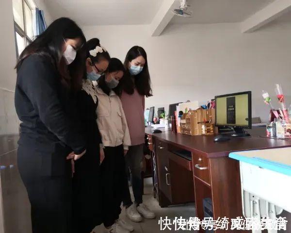 班主任|男孩在学校受欺负还手，却被班主任罚写检讨，宝妈的做法亮了