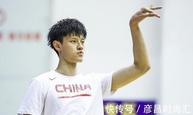 周琦|29投23中，怪不得中国杜兰特敢官宣试水NBA，身高已比拟易建联