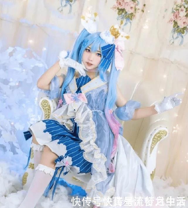 coser|女仆装正片cos,小姐姐膝盖上绑手环,意外美出新高度