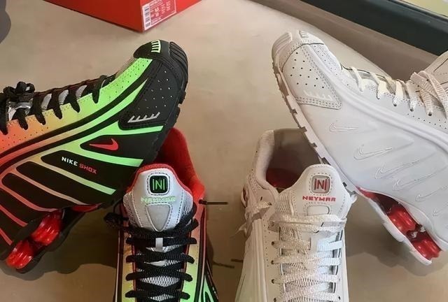 aj5 姆巴佩联名詹姆斯这双跨界诞生的LBJ18你爱了吗!