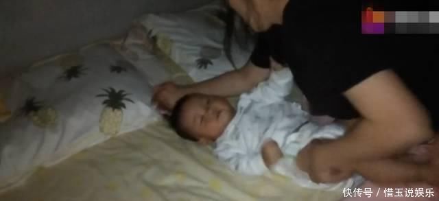 被子|妈妈哄娃睡觉,刚盖好被子熊孩子竟说出这句话,妈妈瞬间崩溃