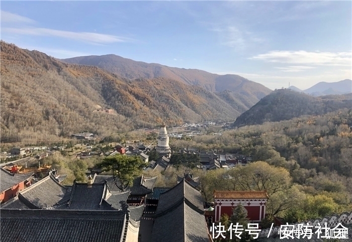 五台山|五台山很灵的寺庙，被称为许愿圣地，还有唯一的庙中戏台