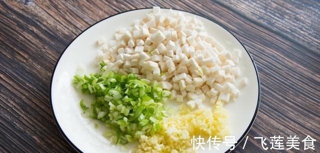 豆腐丝|这菜最适合春季吃，女人的“更年期保护神”，可惜好多人都没吃对