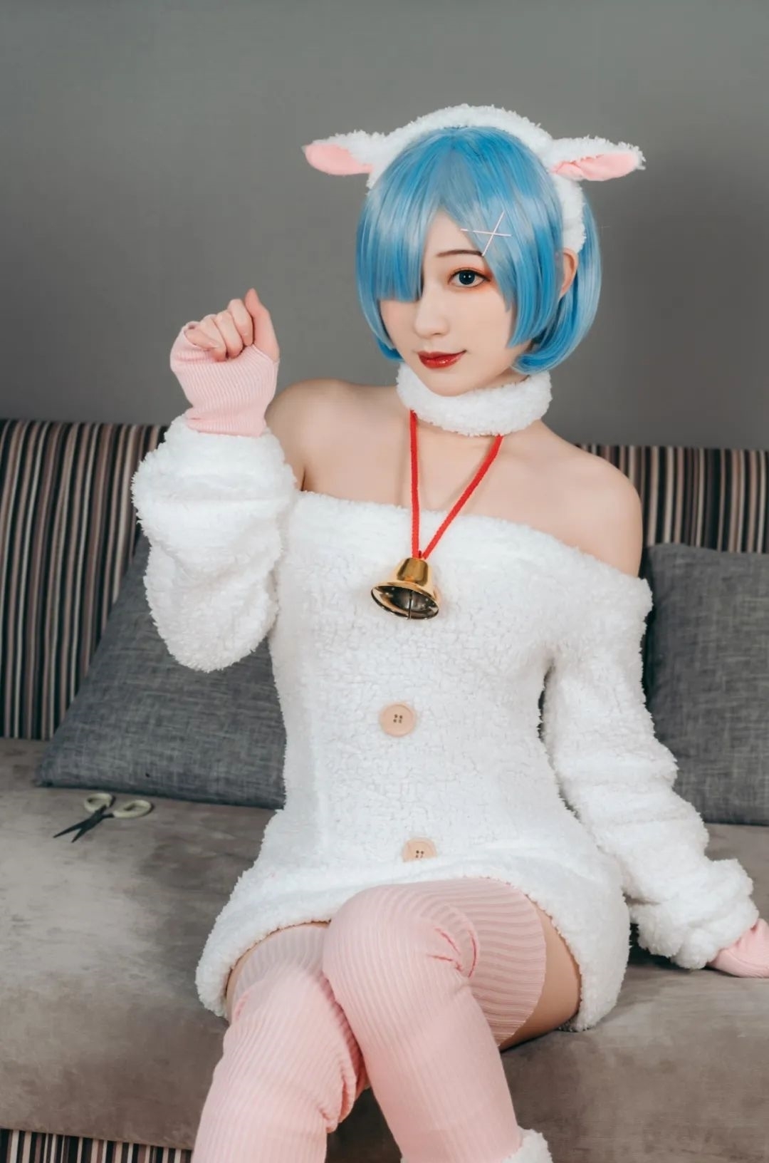 cos:短发精灵蕾姆cos正片@桃墨,真爱的颜色