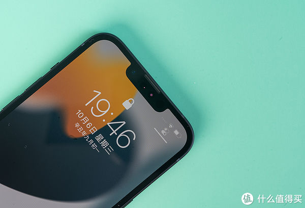 iphone|为何我把众测iPhone13送给妹纸了？谈谈我如何定位iPhone13的（妹纸出镜啦~）