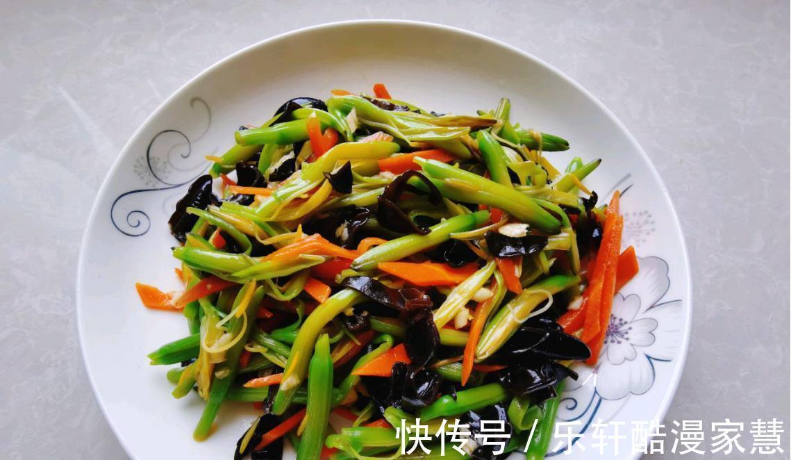 木耳|入秋后,不管有多忙,别忘吃这菜,简单拌一拌,健康美味又营养