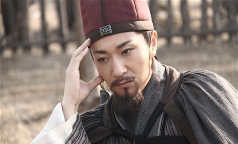 招安|梁山招安真正的推手,宋江只是背了黑锅,被他卖了还替他数钱