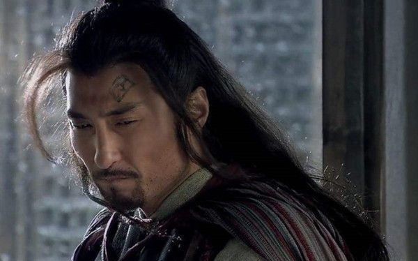 厉天闰$此人手持长枪,对抗梁山二十三将,斩杀五虎将八虎骑各一人