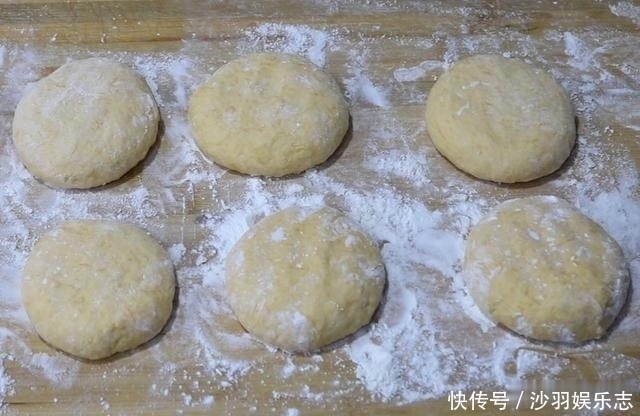 一滴水|南瓜饼最简单的做法，不用一滴水一滴油，软糯香甜，易消化好吸收