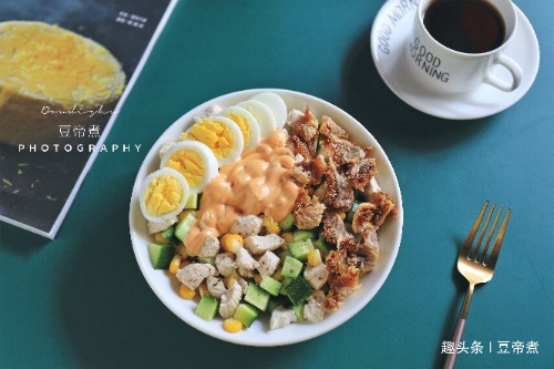 晒一晒今天的午餐,不炒不炖健康无油,网友这么吃想不瘦都难