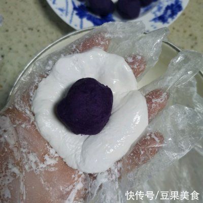 早上不知道吃什么，一碗紫薯饼全搞定